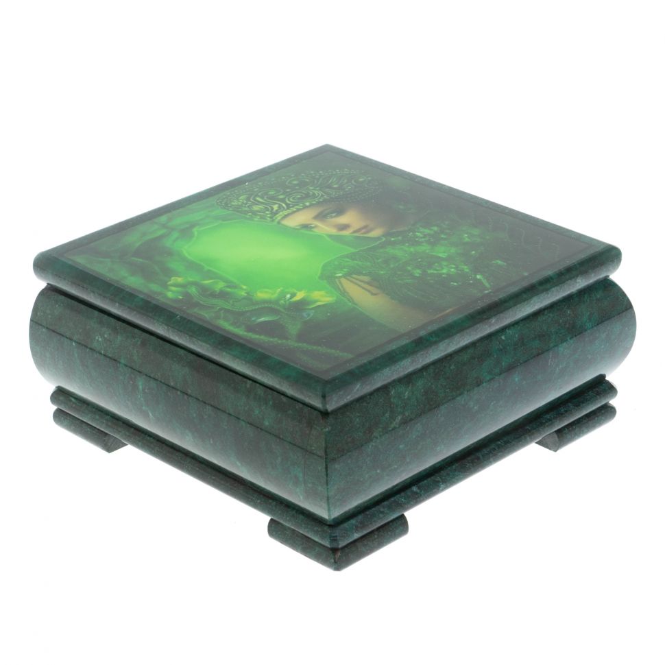 Шкатулка "Хозяйка медной горы" из змеевика 18х18хх8 см фото 1 — 