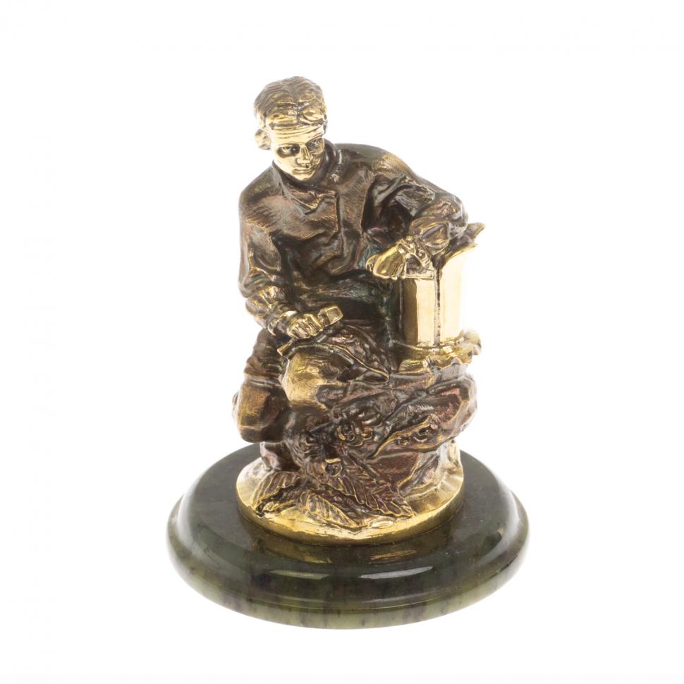 Статуэтка из бронзы "Данила Мастер" на нефрите фото 1 — 