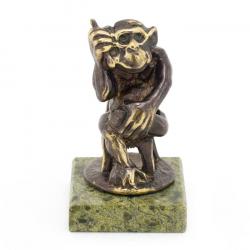 Статуэтка &quot;Обезьяна с телефоном&quot; из бронзы и змеевика — 