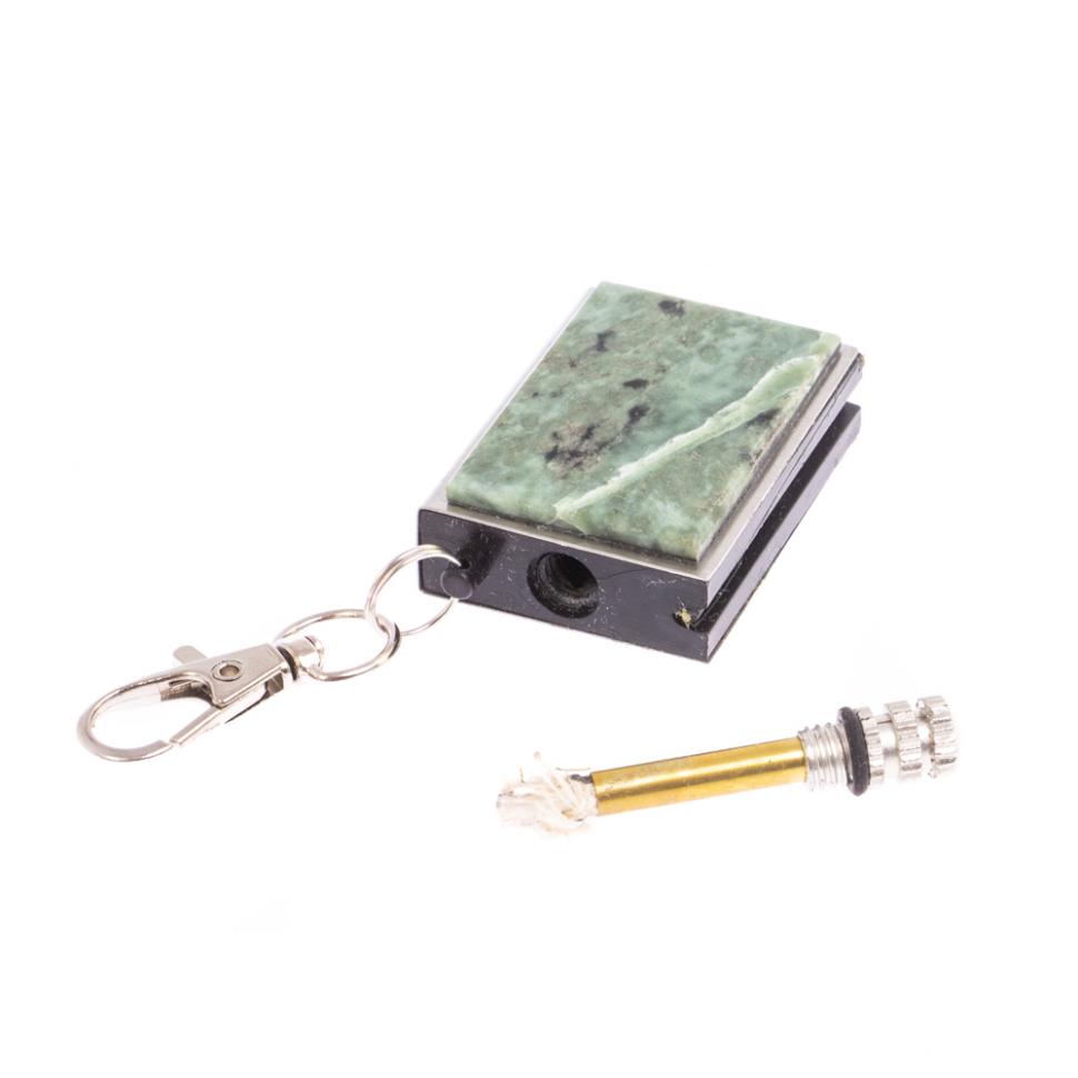 Брелок огниво "Вечная спичка" с накладкой из камня офит 2,8х1,3х5 см фото 1 — 