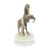 Статуэтка из бронзы "Конь с попоной" на подставке из мрамора фото 2 — 