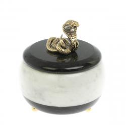 Шкатулка круглая &quot;Кобра&quot; из черного змеевика и мрамора — 