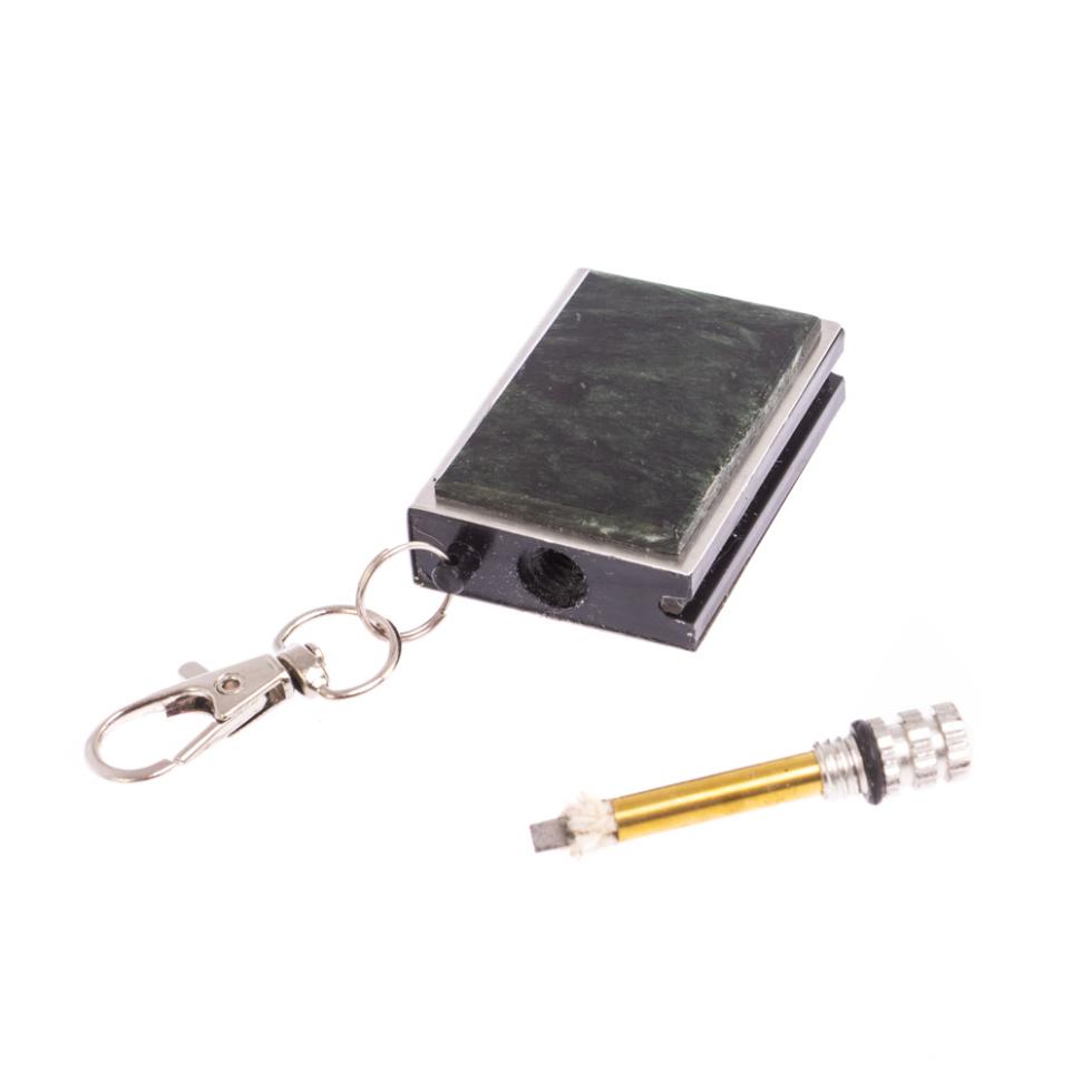 Брелок огниво "Вечная спичка" с накладкой из камня актинолит 2,8х1,3х5 см фото 1 — 