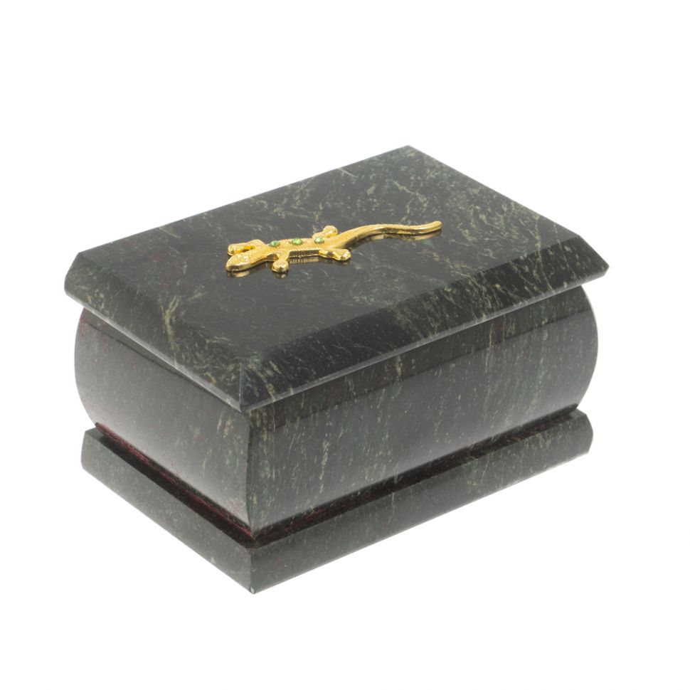 Шкатулка из шабровского змеевика с ящерицей 10х6,5х5,5 см фото 1 — 