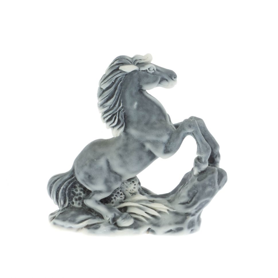 Сувенир "Конь на дыбах" из мрамолита фото 1 — 