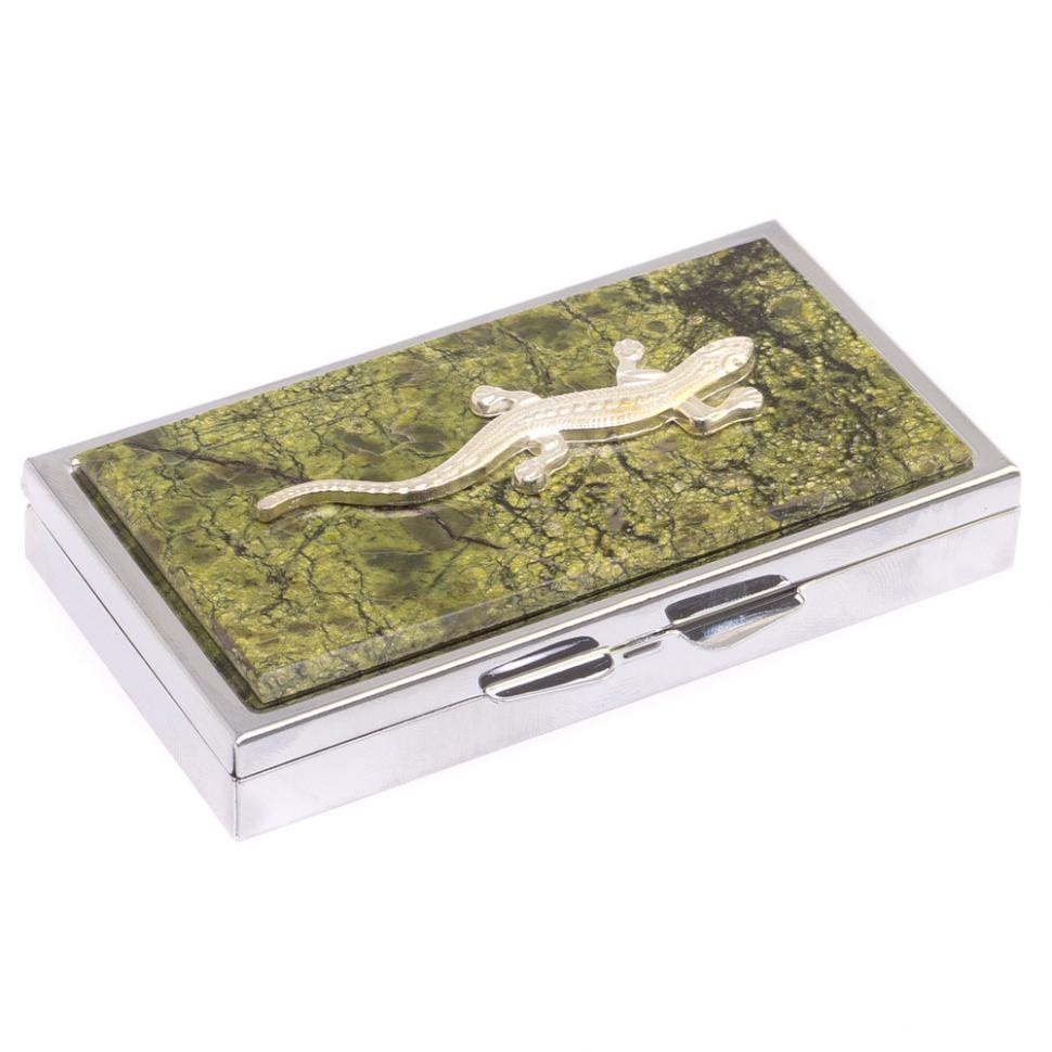 Таблетница на 7 отделений из змеевика с ящерицей фото 1 — 