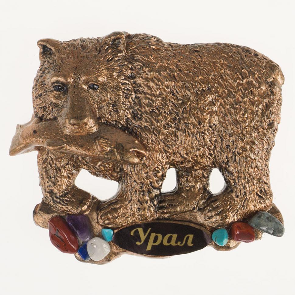 Магнит "Медведь поймал рыбу" фото 1 — 