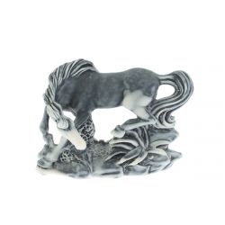 Сувенирная статуэтка &quot; Конь резвится&quot; из мрамолита — 