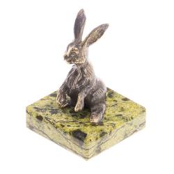 Статуэтка из бронзы &quot;Зайчик сидит&quot; камень змеевик — 