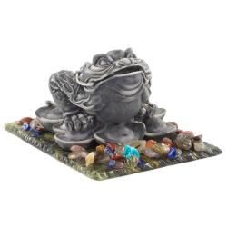 Сувенир &quot;Жаба на монетах&quot; из мрамолита — 