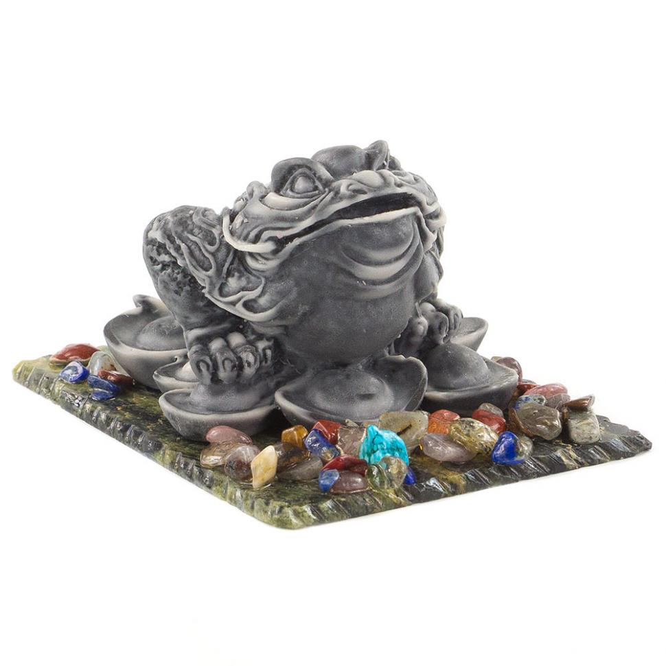 Сувенир "Жаба на монетах" из мрамолита фото 1 — 