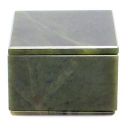Шкатулка из нефрита 6,5х6,5х4,5 см — 