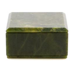 Шкатулка из нефрита 8,5х8,5х4,5 см — 