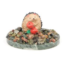 Сувенир из змеевика &quot;Ежик с яблоками&quot; — 