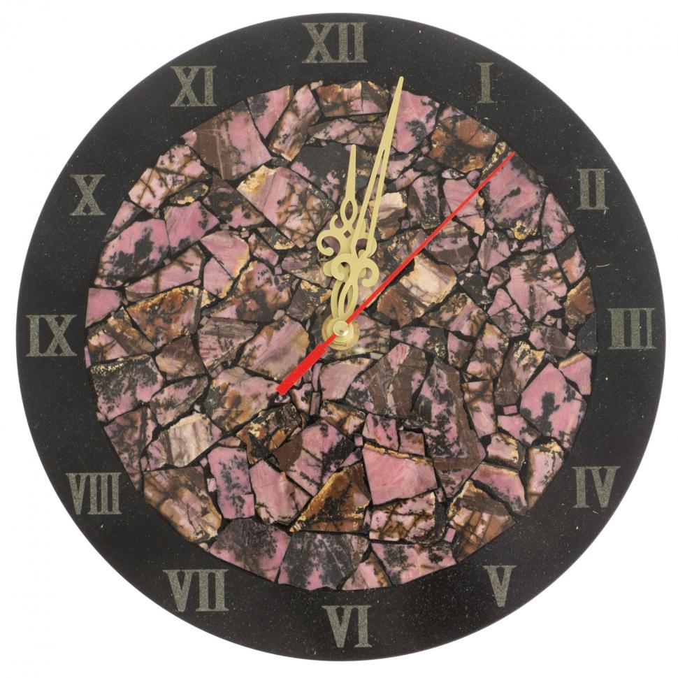 Настенные часы "Мозаика" из родонита и долерита 24х3,5х24 см фото 1 — 