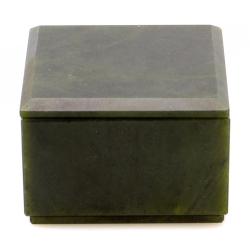 Шкатулка из нефрита 7х7х4,7 см — 