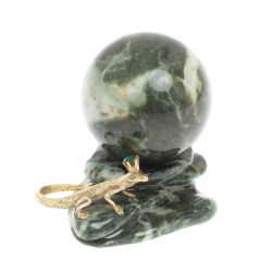Композиция &quot;Ящерица на скале&quot; с шаром 4,5 см змеевик — 
