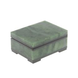 Шкатулка из нефрита 10х7,5х5 см — 