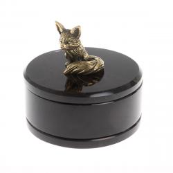 Шкатулка круглая &quot;Лисенок&quot; из черного обсидиана 7,5х7,5х8 см — 