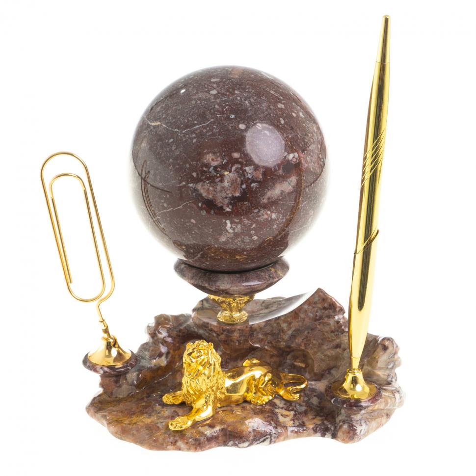 Письменный прибор "Лев у скалы" с шаром антистресс из камня фото 1 — 