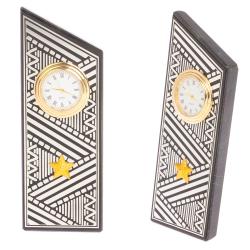 Часы &quot;Погон генерал&quot; цвет серебро камень змеевик треугольные — 