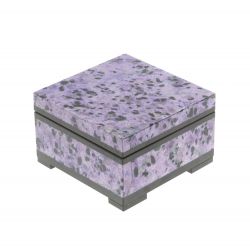 Шкатулка из чароита 8х8х5 см — 