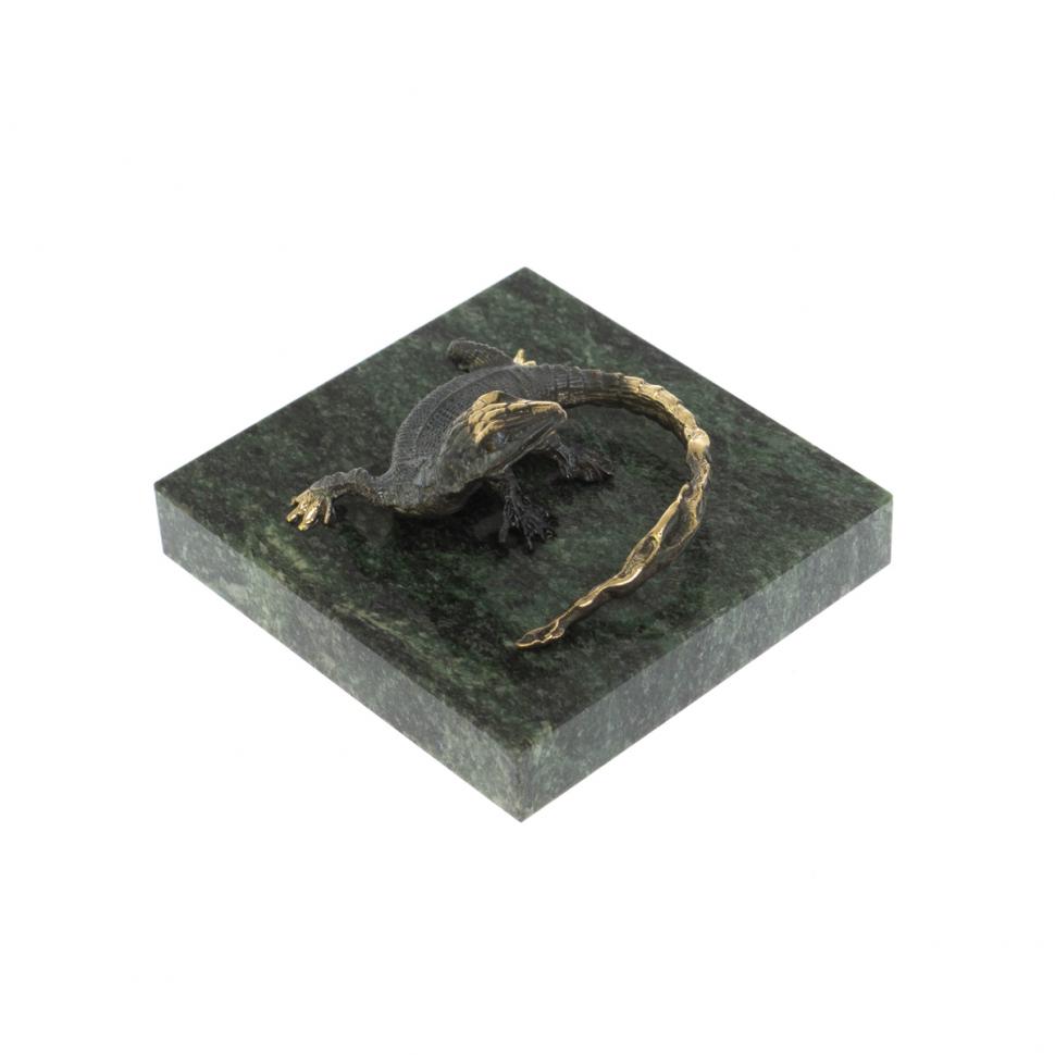 Статуэтка "Ящерица с длинным хвостом" бронза змеевик фото 1 — 