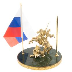 Статуэтка &quot;Георгий Победоносец&quot; с флагом РФ на нефрите 20х20х27 см — 