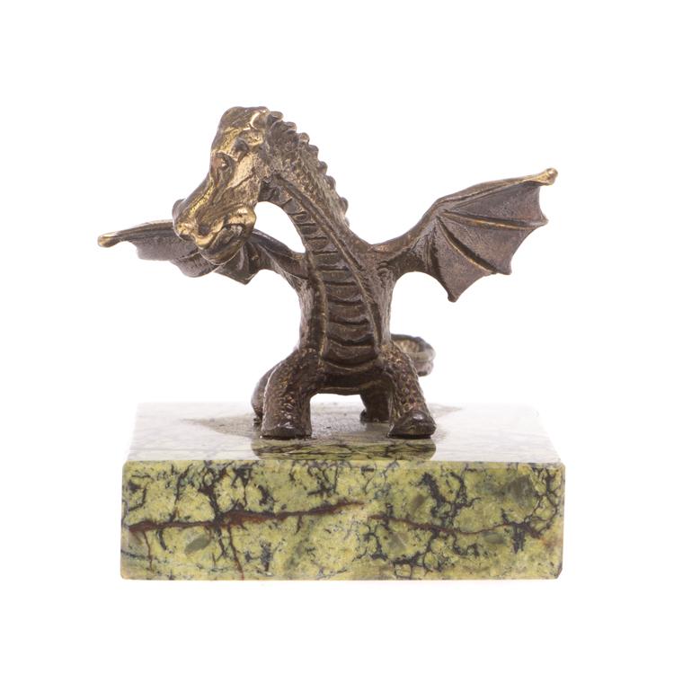 Статуэтка из бронзы "Дракончик" на подставке из змеевика фото 1 — 