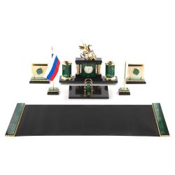 Письменный прибор &quot;Георгий Победоносец&quot; из малахита 7 предметов — 