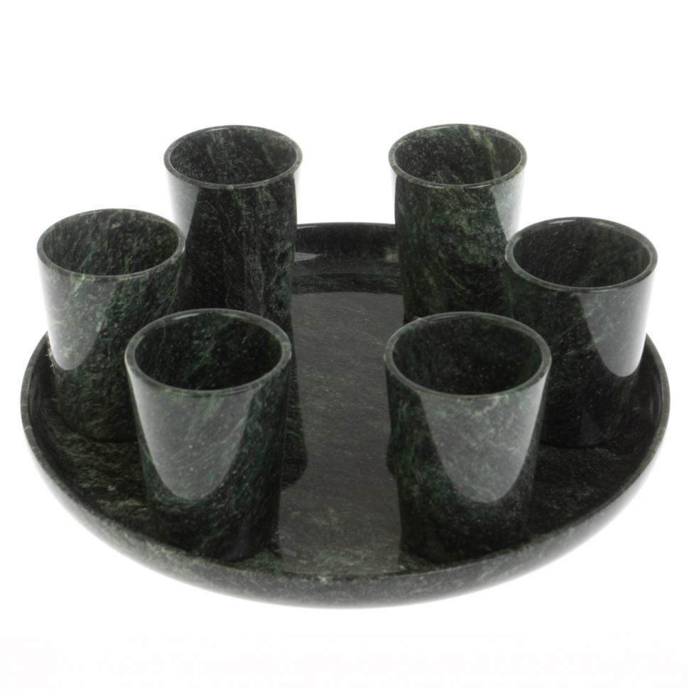 Водочный набор из змеевика на 6 персон на подносе фото 1 — 