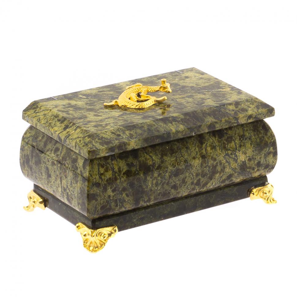 Шкатулка из змеевика "Ларец" на ножках 10,5х6х6 см фото 1 — 
