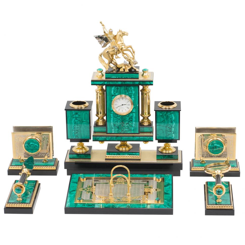 Настольный набор "Георгий Победоносец" из натурального малахита фото 1 — 