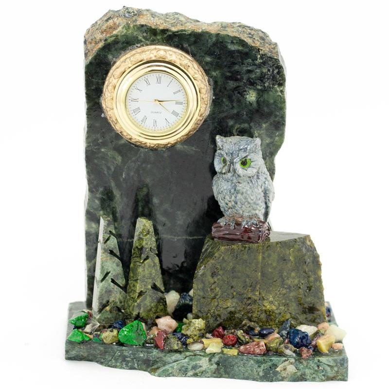 Настольные часы "Сова на скале" камень змеевик фото 1 — 