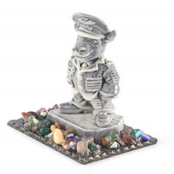 Сувенир &quot;Бык - полковник&quot; из мрамолита на подставке из змеевика — 