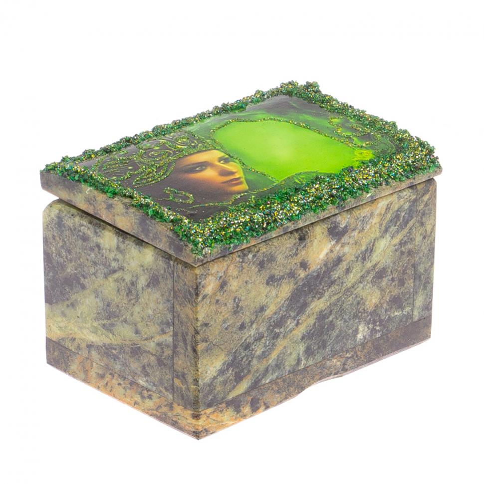 Шкатулка "Сундучок" с Хозяйкой медной горы змеевик 10х6,5х7 см фото 1 — 