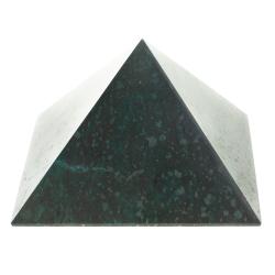 Пирамида 10х10х6,3 см камень змеевик — 
