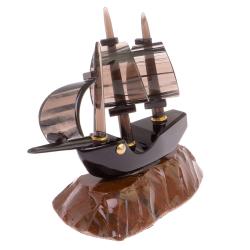 Сувенир &quot;Парусник&quot; из черного обсидиана — 