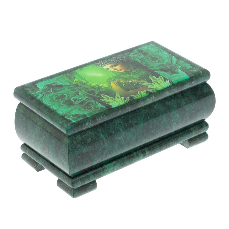 Шкатулка "Хозяйка медной горы. Малахит" из змеевика 16х8х7,5 см фото 1 — 