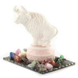 Сувенир &quot;Бык на подставке&quot; из мрамолита и змеевика — 