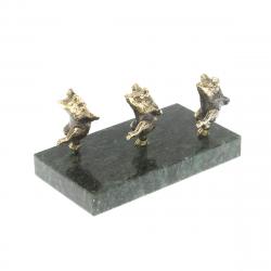 Статуэтка &quot;Три поросенка&quot; из бронзы и змеевика — 