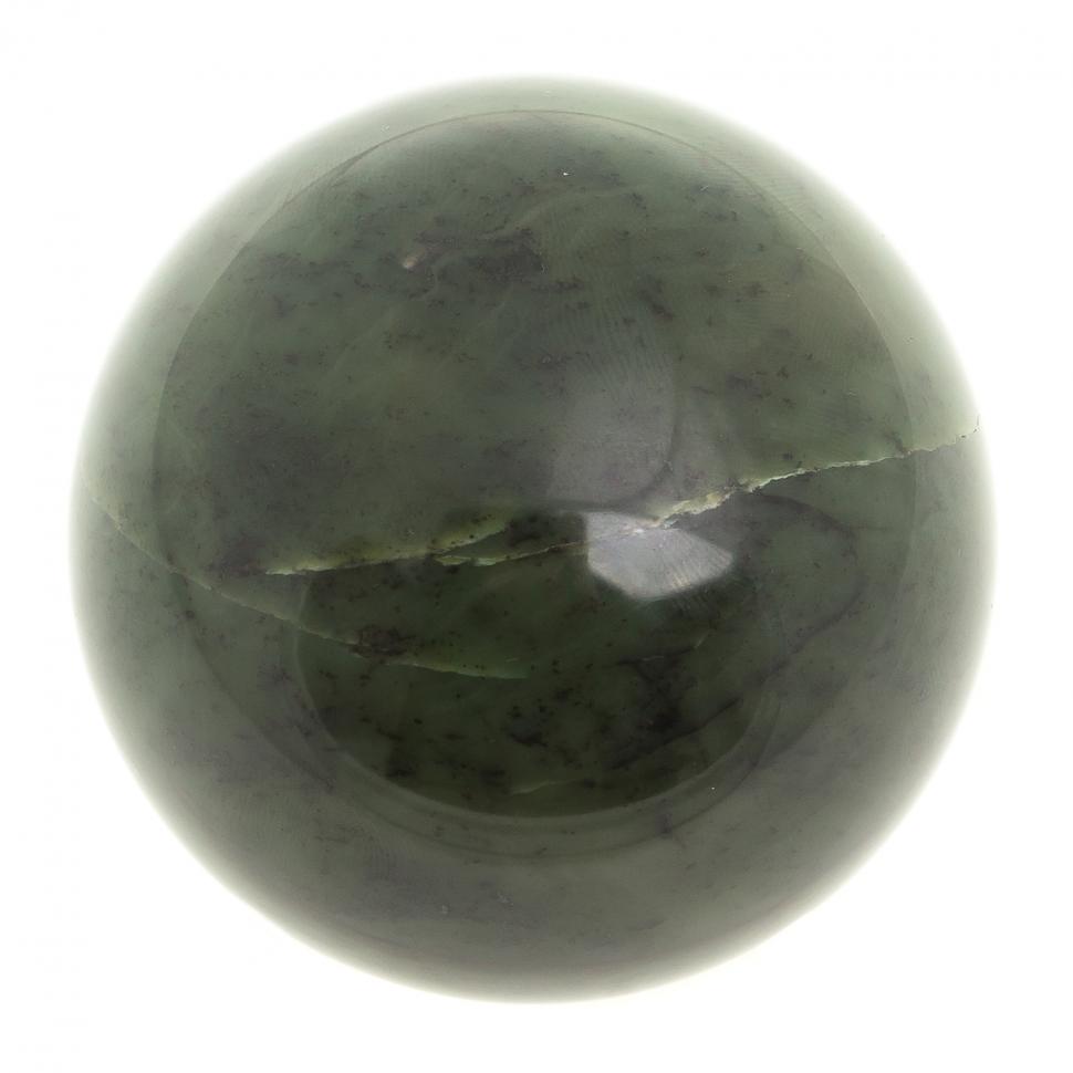 Шар из нефрита 8 см фото 1 — 