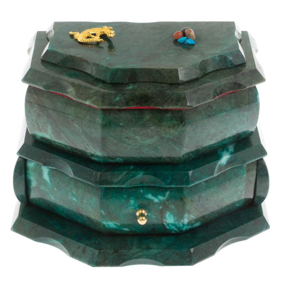 Ларец для украшений их змеевика с ящерицей фото 1 — 