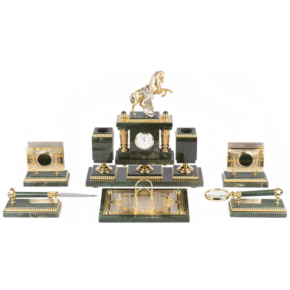 Настольный набор из нефрита "Конь с попоной" фото 1 — 