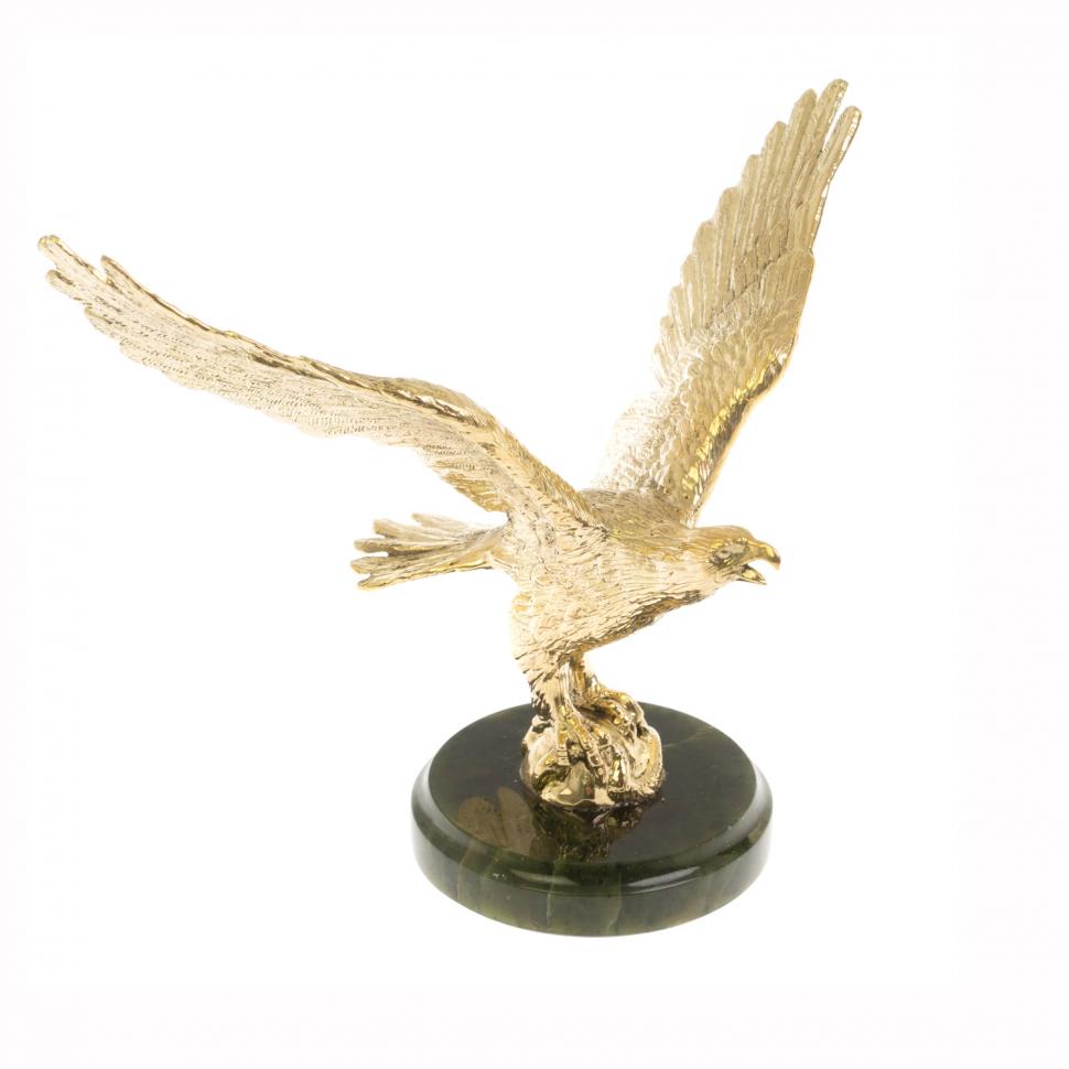 Бронзовая статуэтка "Орел на взлете" нефрит фото 1 — 