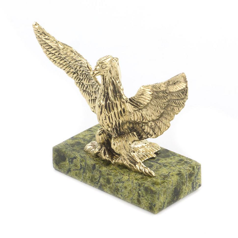 Статуэтка из бронзы и змеевика "Орел" фото 1 — 