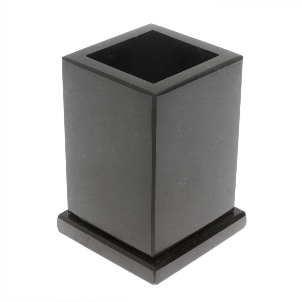 Карандашница из черного змеевика 8х8х11,5 см фото 1 — 