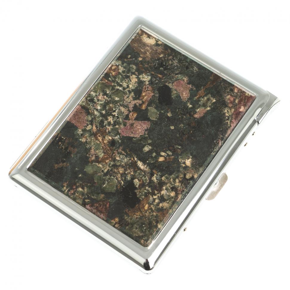 Портсигар на 10 сигарет с зажигалкой камень эвдиалит фото 1 — 