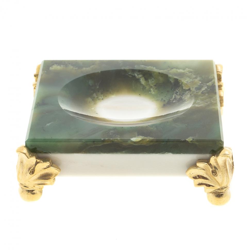 Подставка под шар из нефрита 8х8х2,5 см фото 1 — 