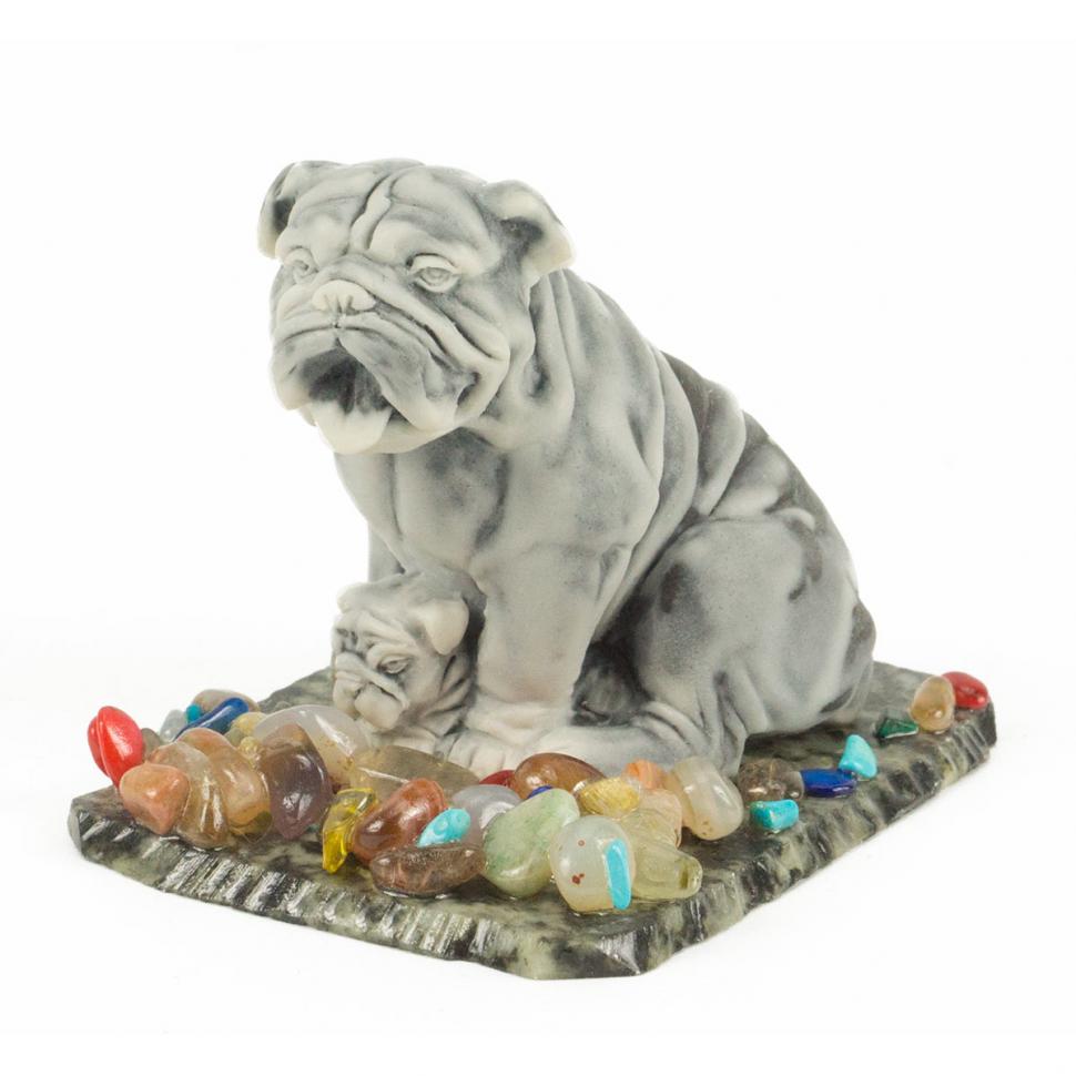 Сувенир "Бульдог с щенком" из мрамолита фото 1 — 